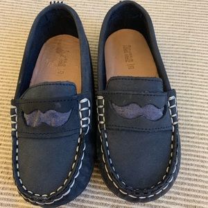 Zara- Toddler shoe for boys size Europe 23 its 7US